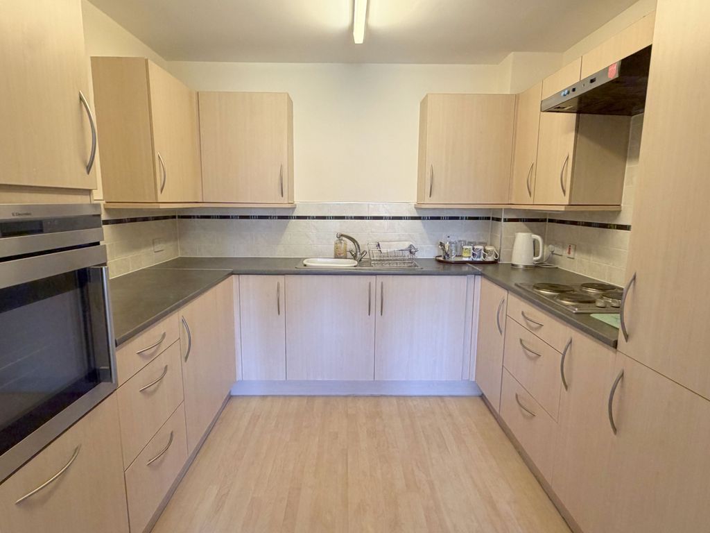 Property photo 2 of 30 Kitchen