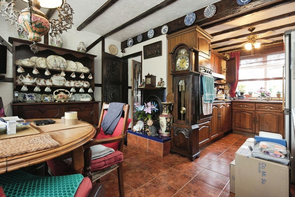 Property photo 2 of 26 Pbox-Img.Jpg
