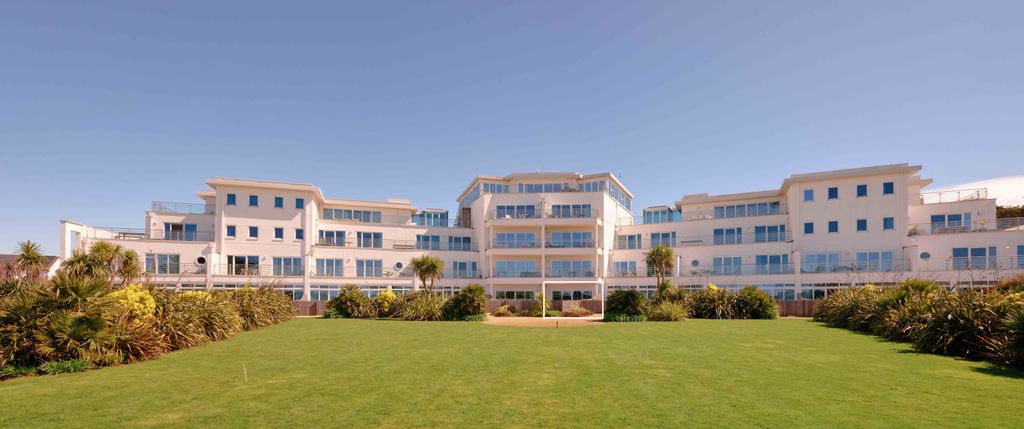 Property photo 2 of 27 Gallery