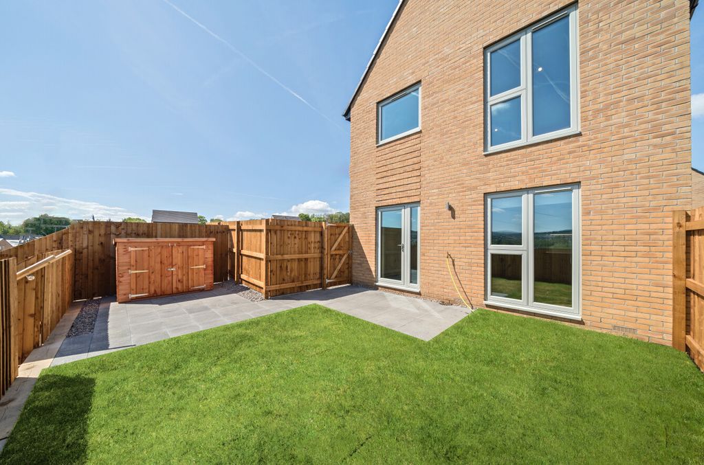 Property photo 3 of 21