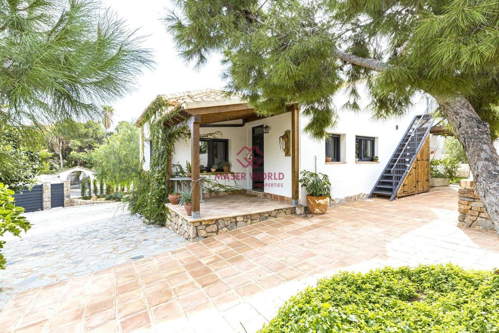 Property photo 2 of 36