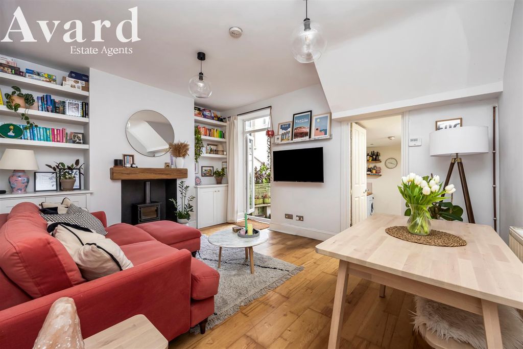 Property photo 2 of 19 Vere Road_53B-006.Jpg