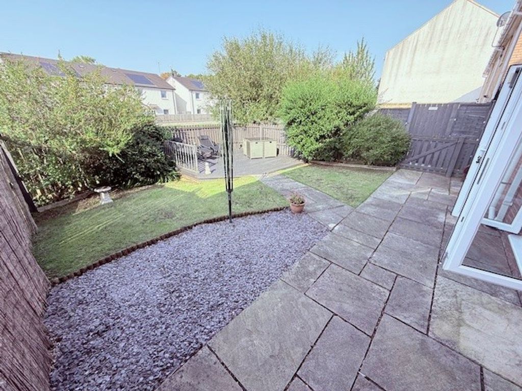 Property photo 2 of 22