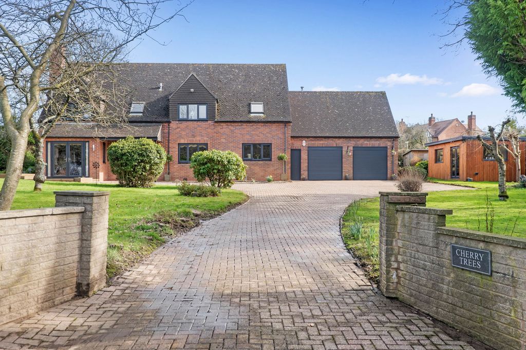 Property photo 1 of 31