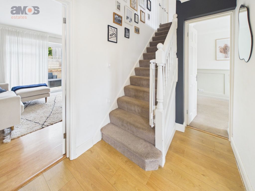 Property photo 3 of 26 5419295