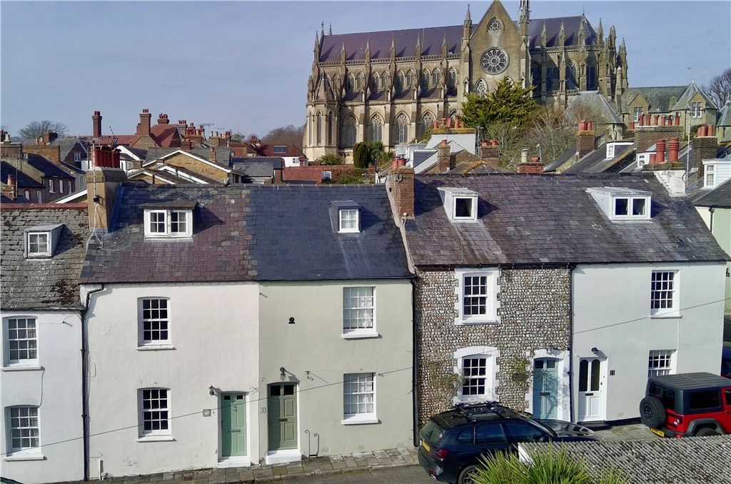 Property photo 1 of 15 External