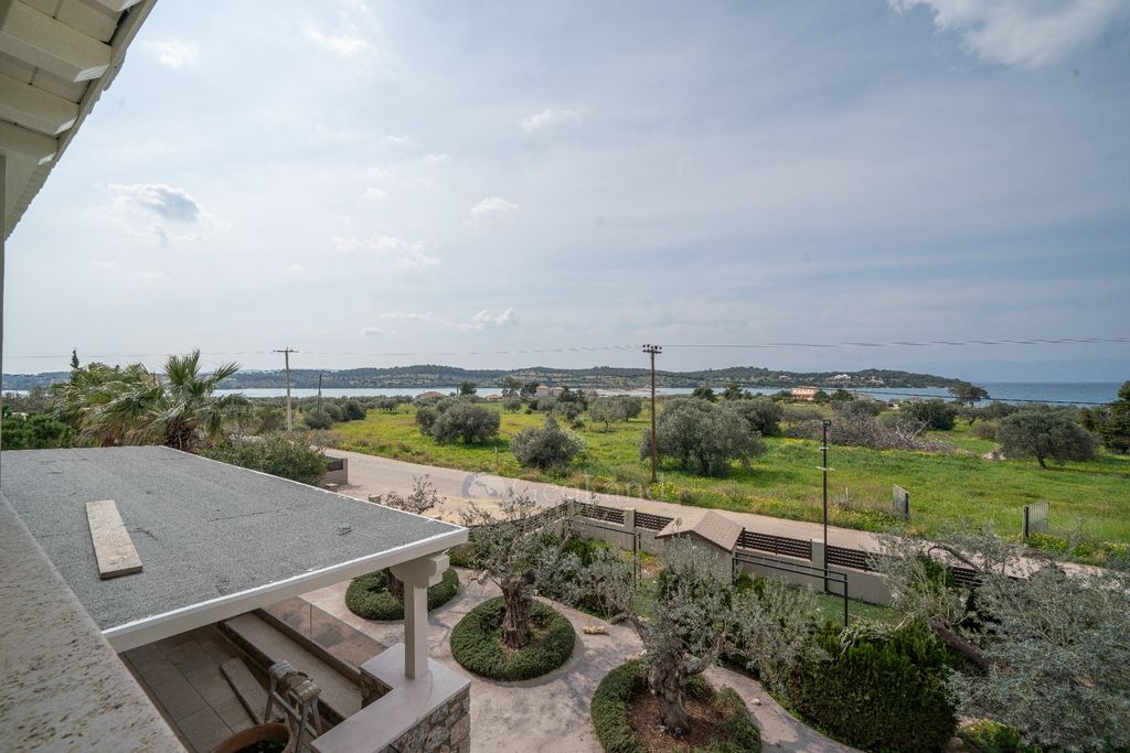 Property photo 1 of 58