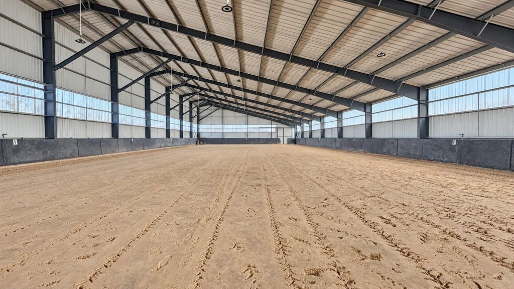 Property photo 1 of 12 Equestrian Estate Near Béziers And The Beaches