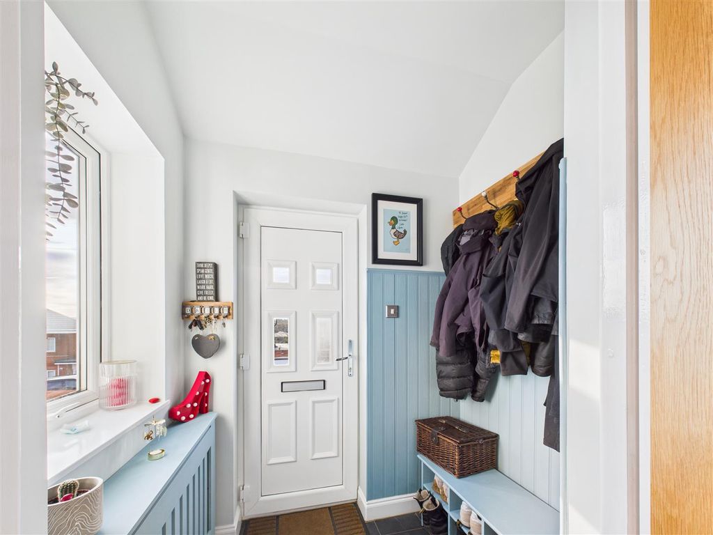 Property photo 2 of 23 Cam05207G0-Pr0076-Still001.Jpg