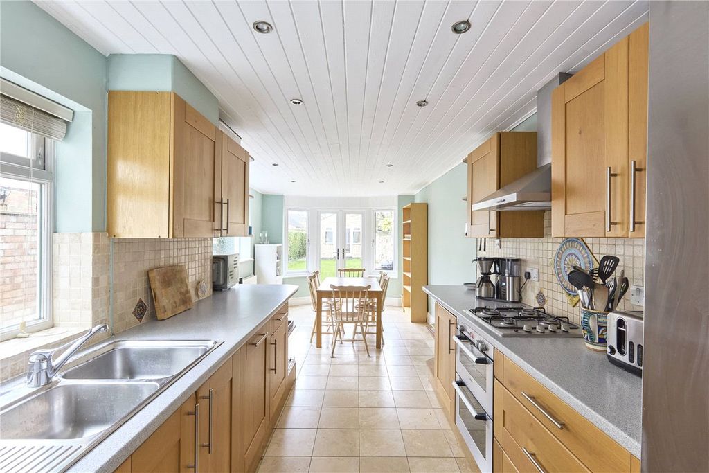 Property photo 2 of 14 Picture No. 01