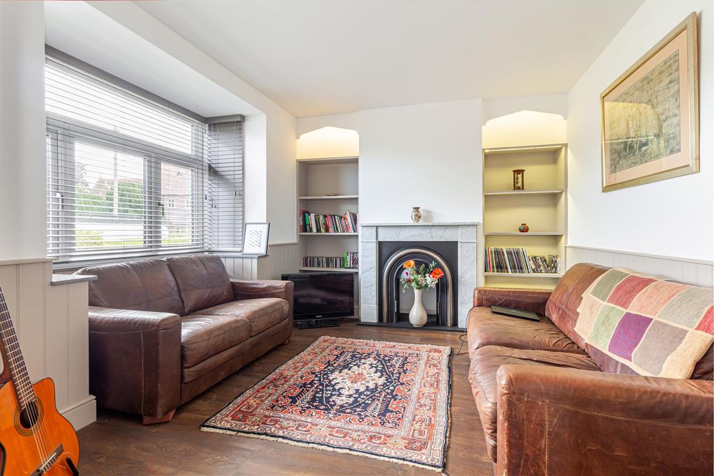 Property photo 2 of 18 Living-Room-2.Jpg