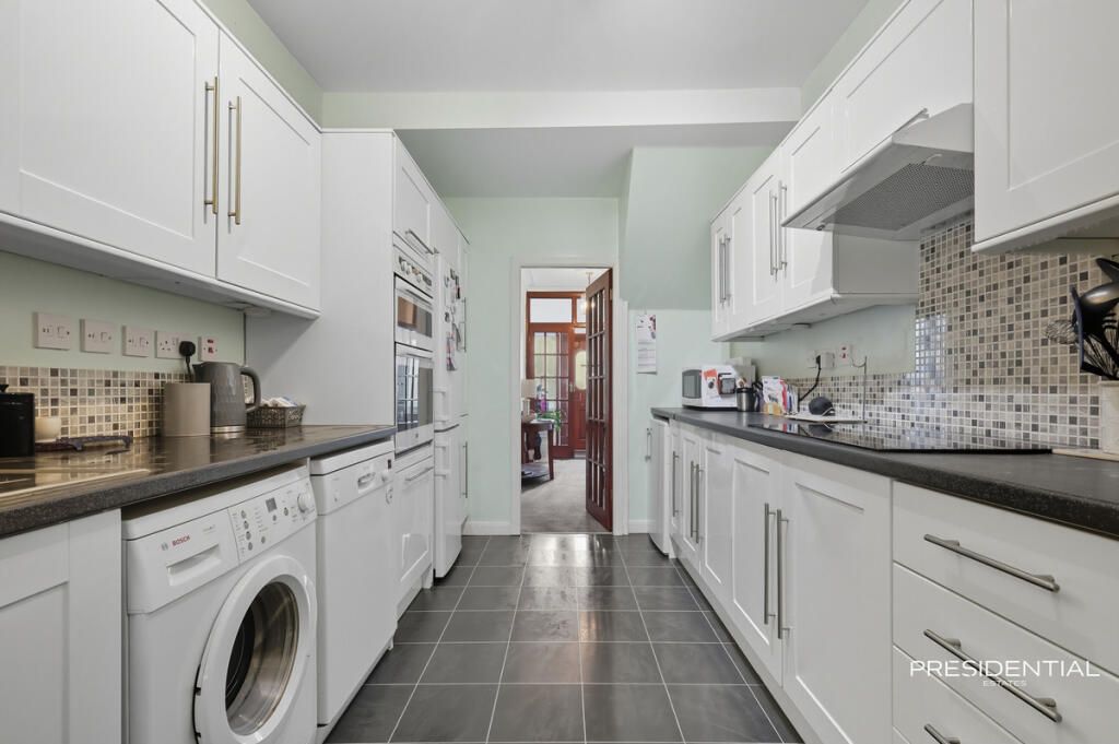 Property photo 3 of 20 Gallery