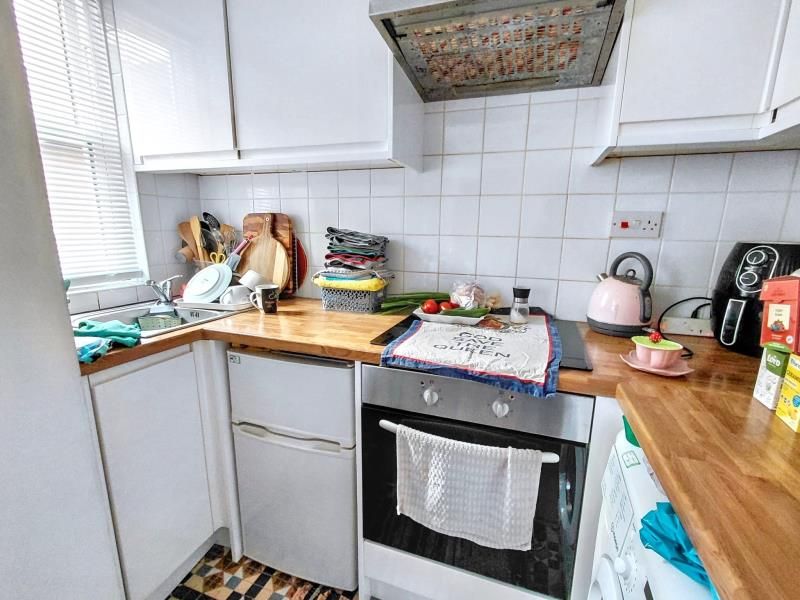 Property photo 3 of 5