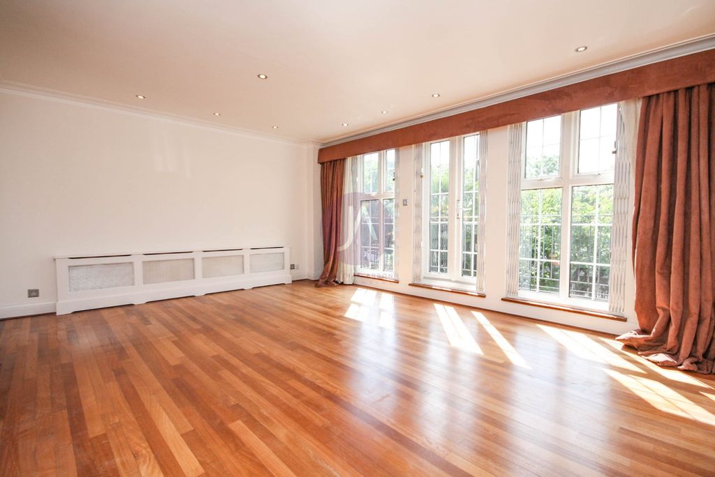 Property photo 2 of 15 Picture No. 34