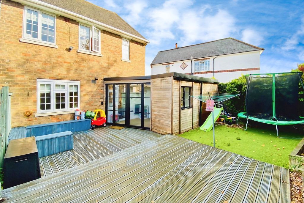 Property photo 2 of 19