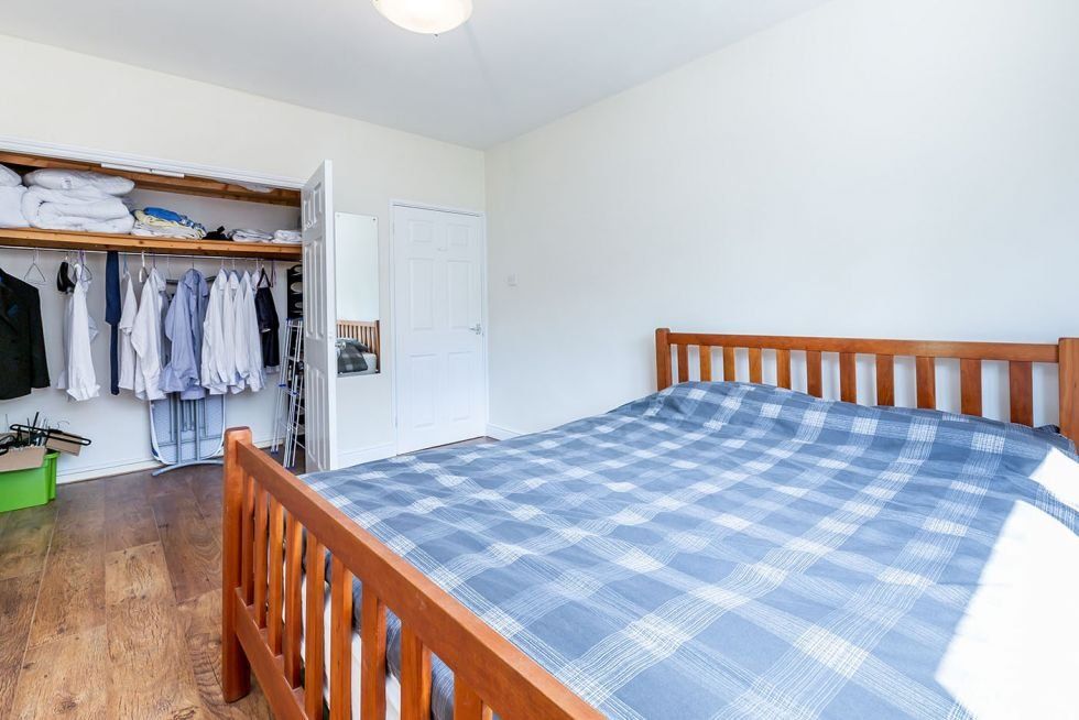 Property photo 2 of 8