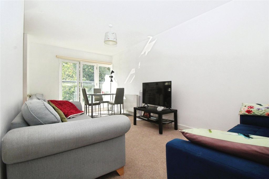 Property photo 2 of 12 Picture No. 08