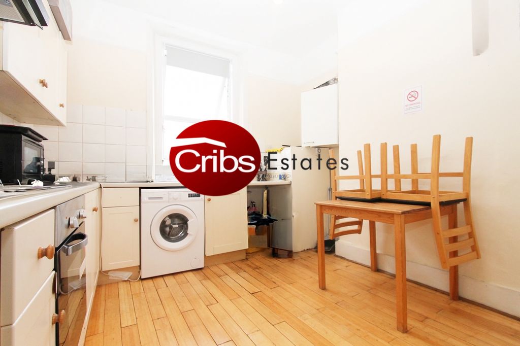 Property photo 1 of 4 Single Room To Rent In South Wimbledon Sw19