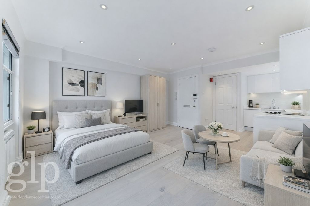 Property photo 2 of 21 956223