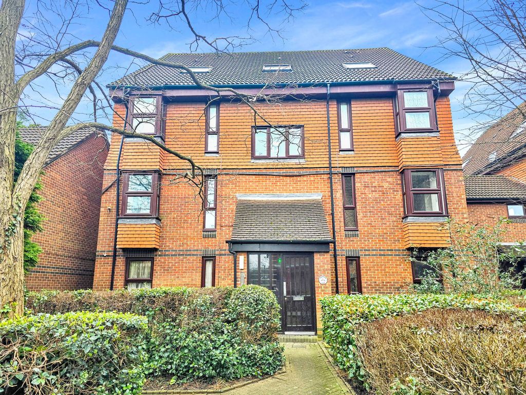 Property photo 1 of 3