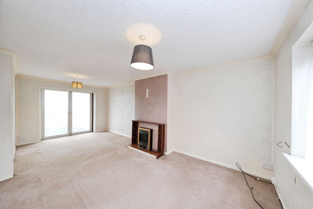 Property photo 2 of 15 Pbox-Img.Jpg