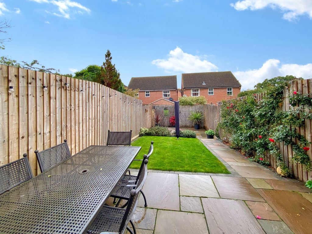 Property photo 2 of 16