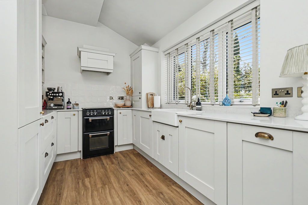 Property photo 2 of 21 Photo 13