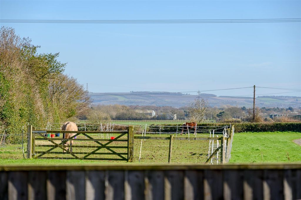 Property photo 2 of 22 Views