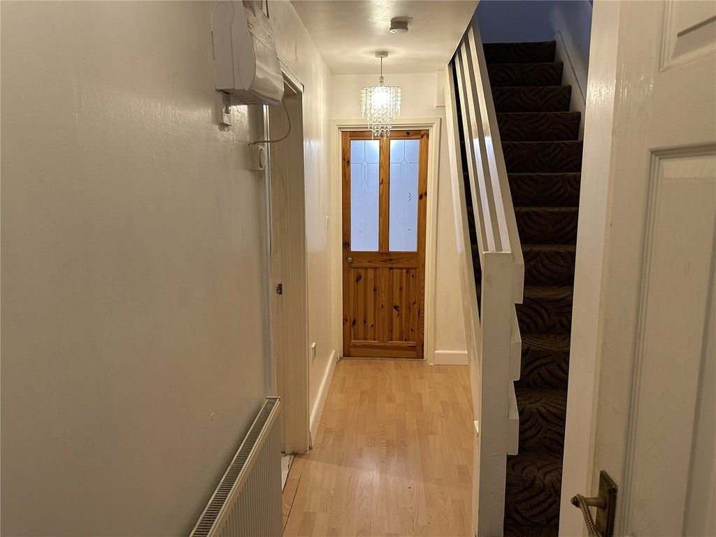 Property photo 2 of 16 Picture No. 34