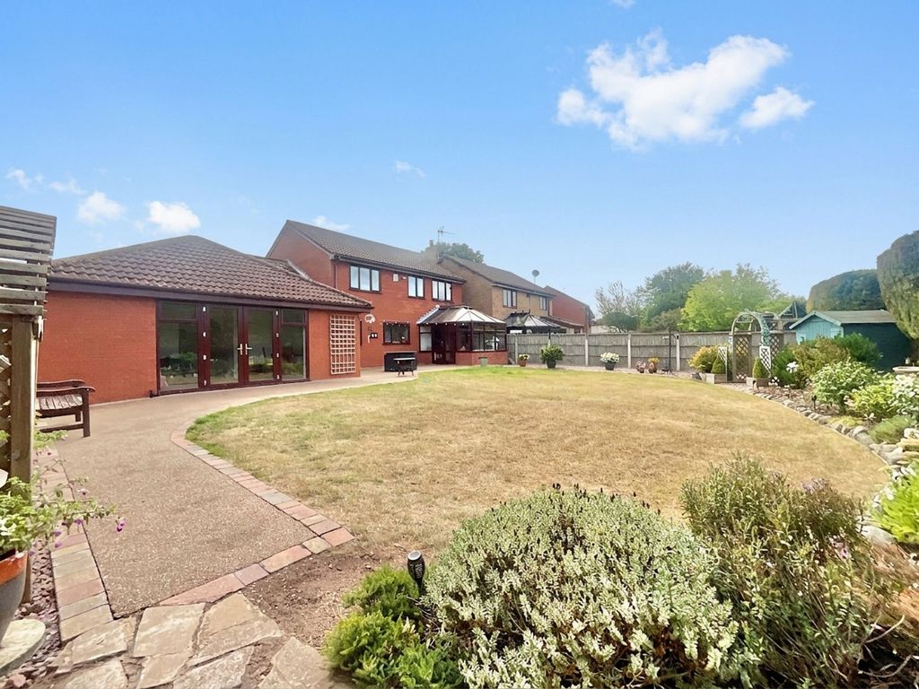 Property photo 3 of 40
