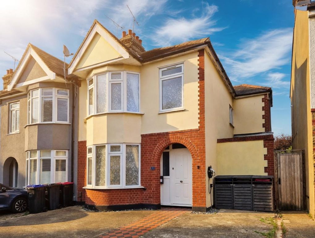 Property photo 1 of 29 Front (Exterior)