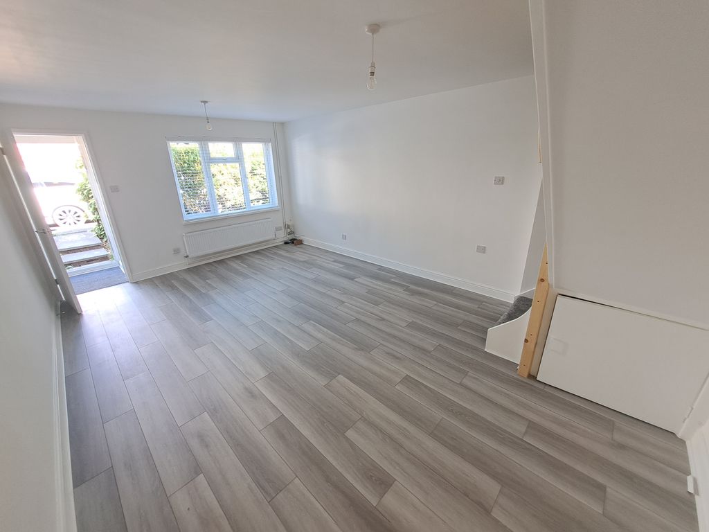 Property photo 2 of 12 Open Plan