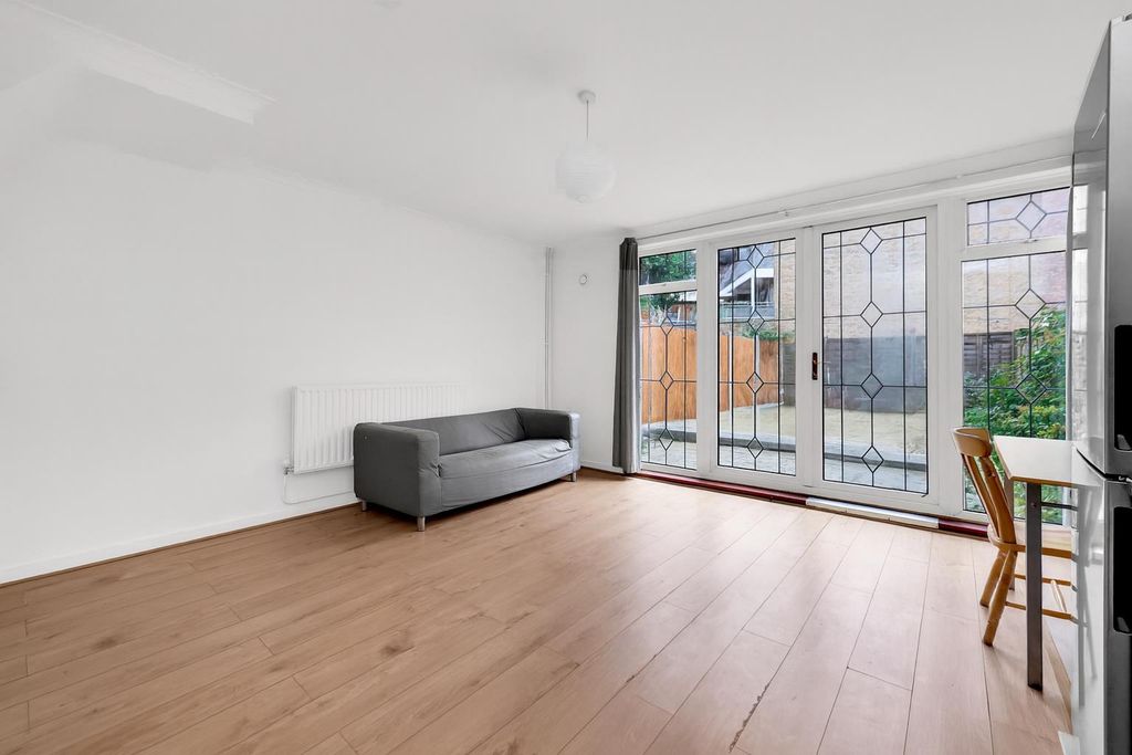 Property photo 1 of 18 5.Png