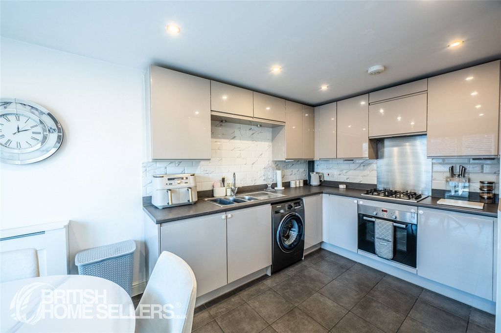 Property photo 3 of 19 Picture No. 03