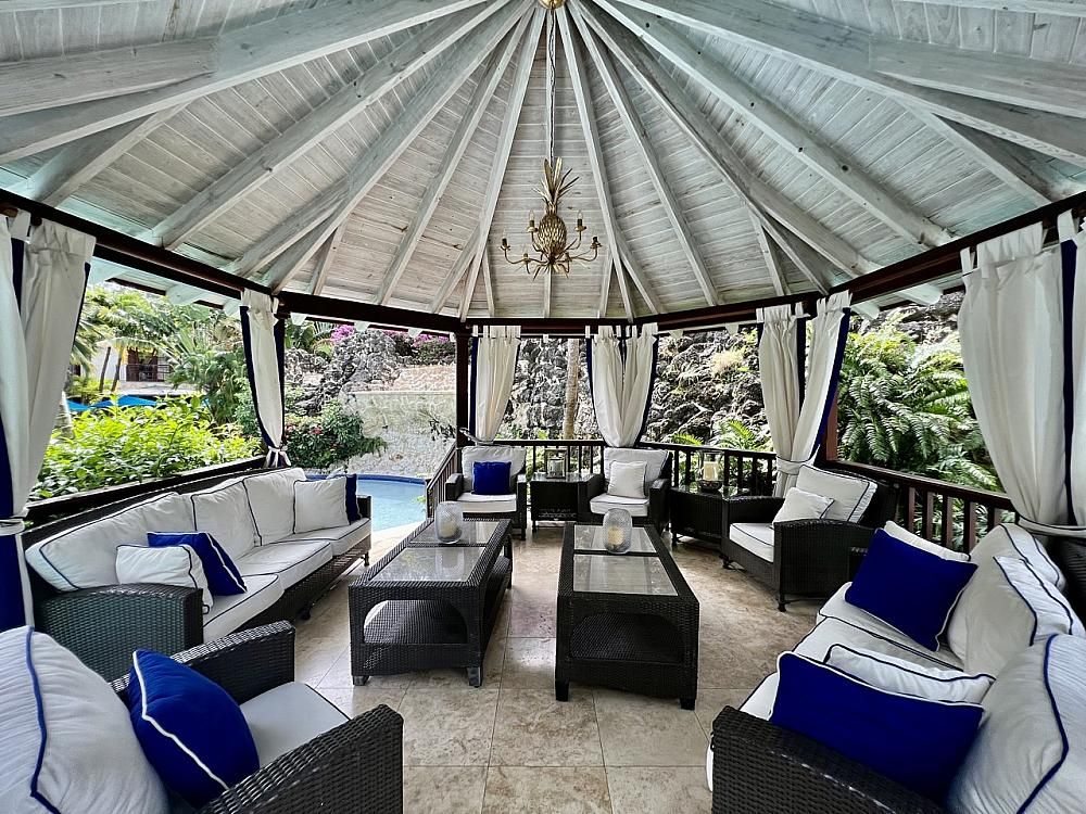 Property photo 1 of 21 Claridges Villa 10