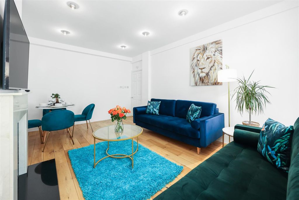 Property photo 3 of 14 Levi7811.Jpg