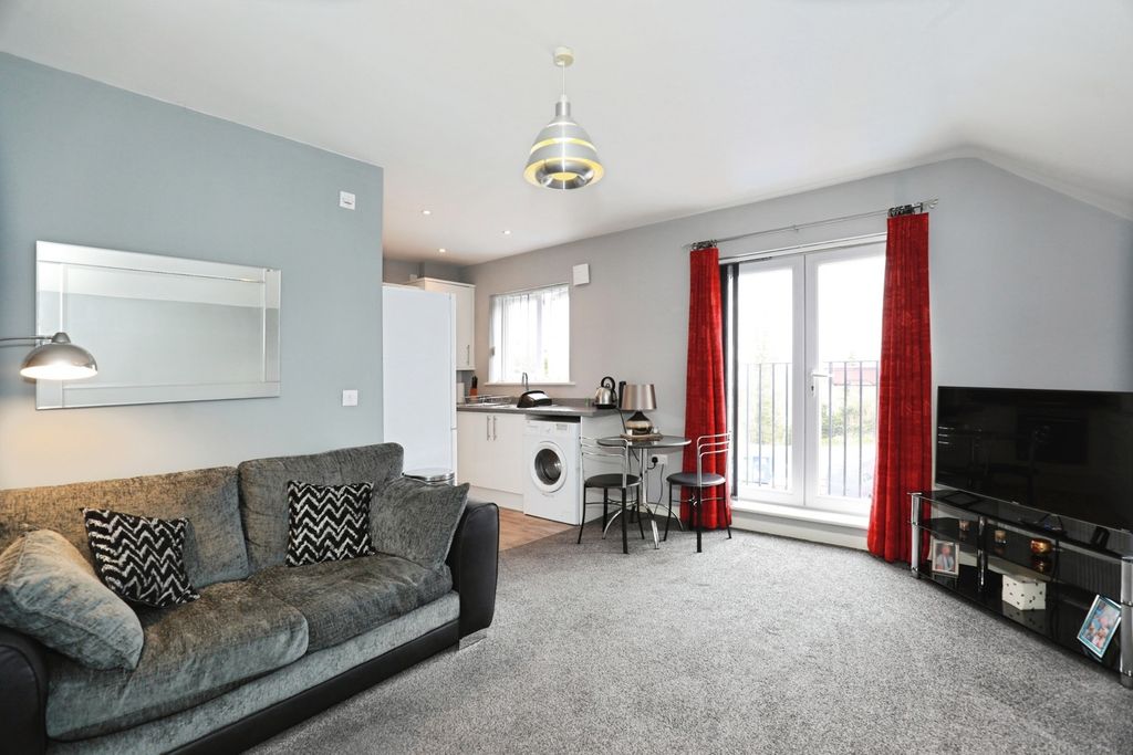 Property photo 3 of 12 Pbox-Img.Jpg