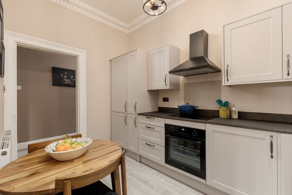 Property photo 3 of 9 Property Image 4