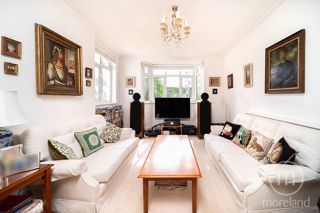 Property photo 2 of 15 4929224