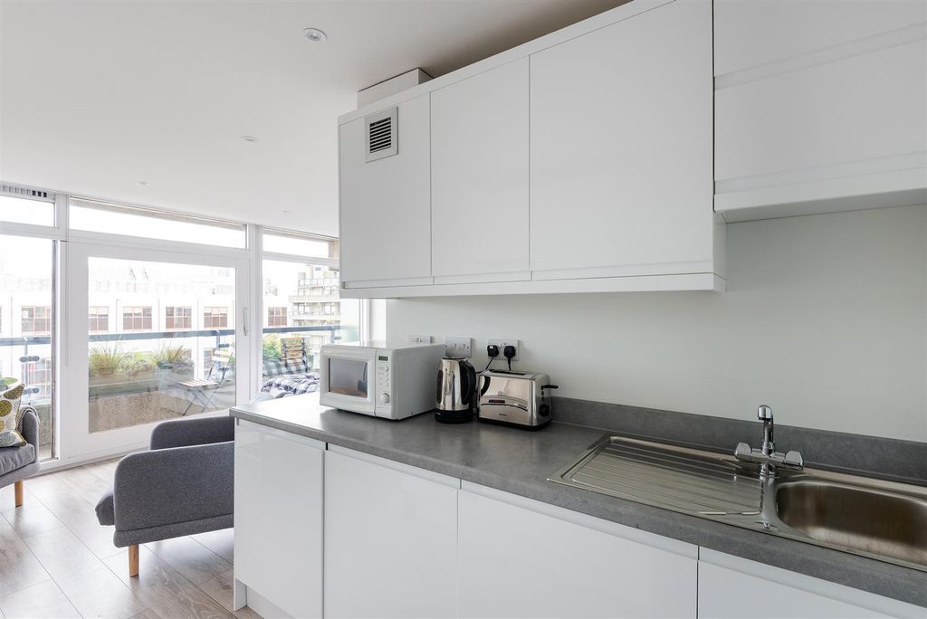 Property photo 2 of 12 103 Breton House - Low Res-01.Jpg
