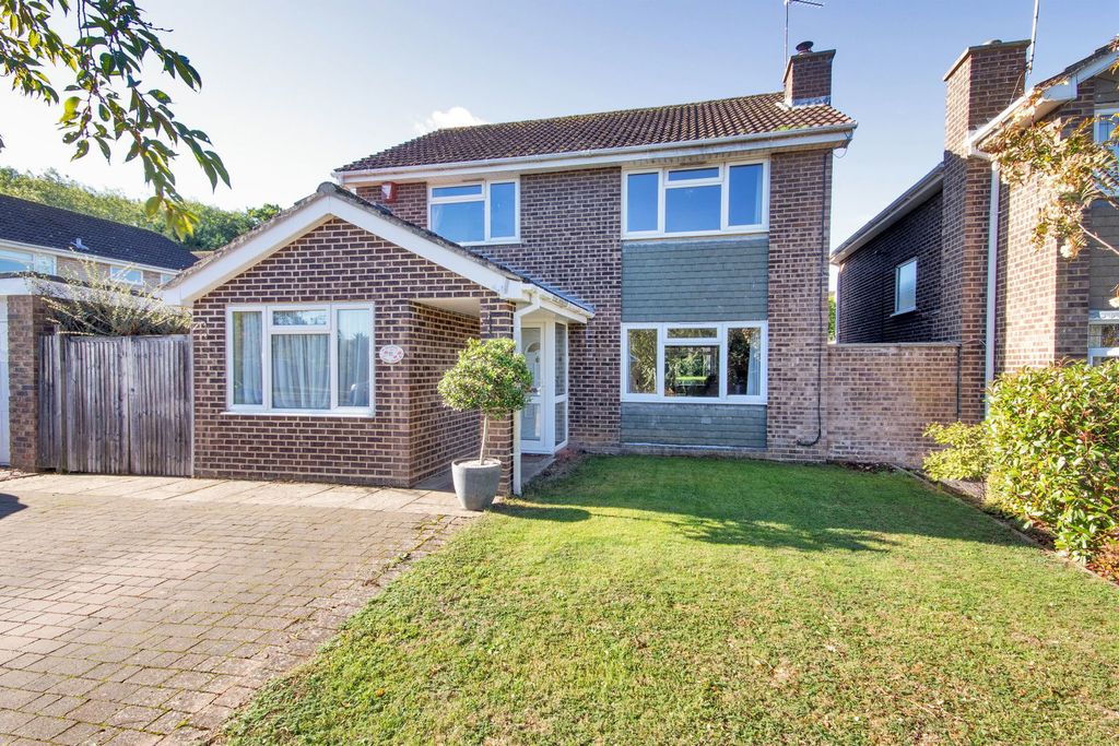 Property photo 1 of 16