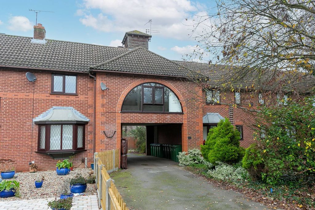 Property photo 1 of 14