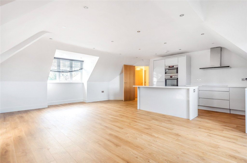 Property photo 2 of 9 Reception/Kitchen