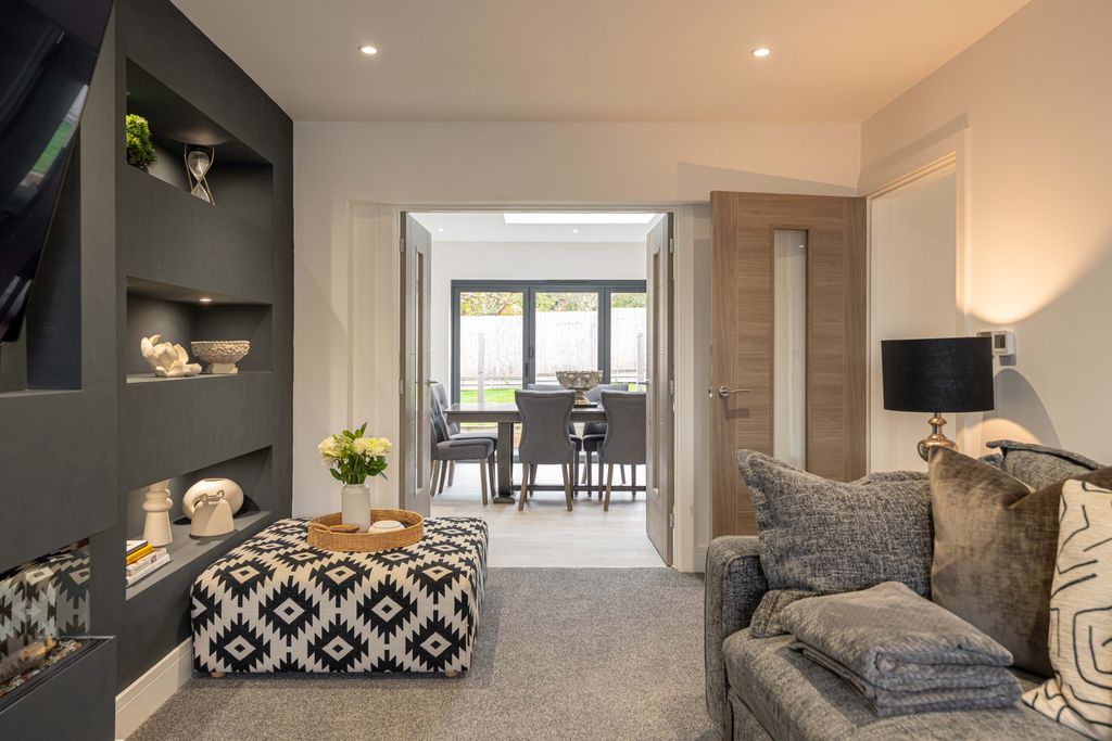 Property photo 3 of 31