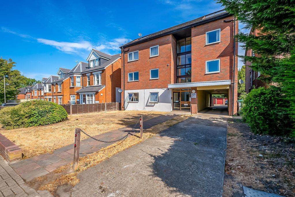 Property photo 1 of 10