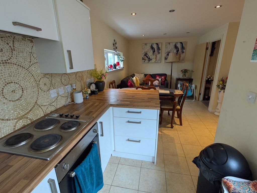 Property photo 2 of 8 Photo 2