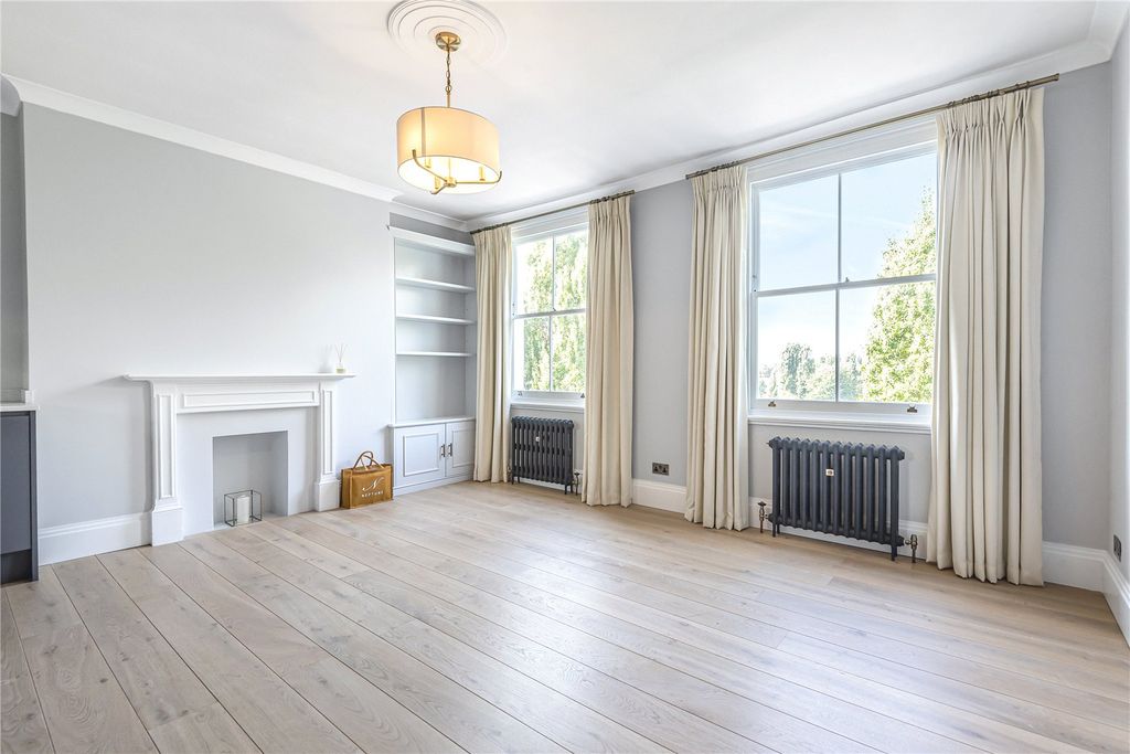 Property photo 2 of 15 Photo 9