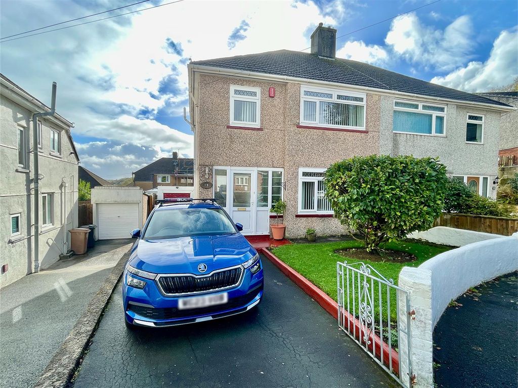 Property photo 1 of 16 Front - 21st Oct.Jpg