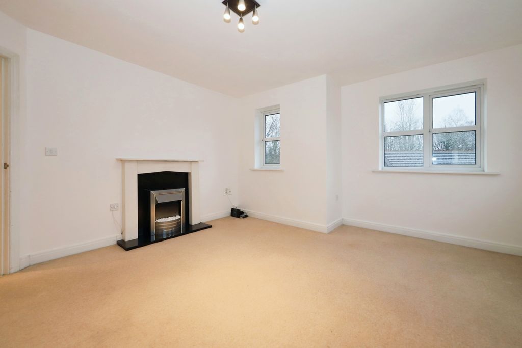 Property photo 2 of 15 Living Room