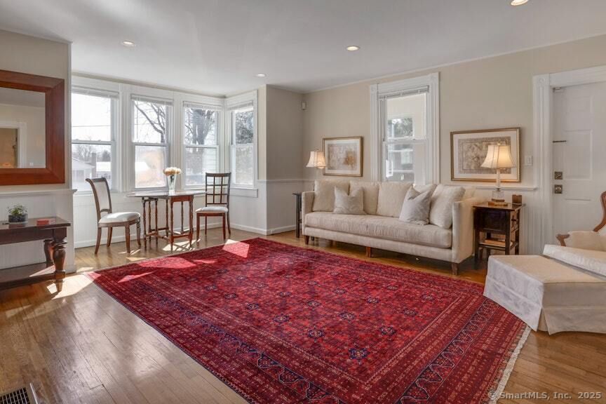 Property photo 2 of 19 <Alttext/>